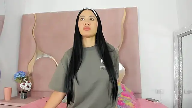 Snapshot of Sofia-candyht chatting on 03.13.26 Sofia-candyht online show from 03.13.26