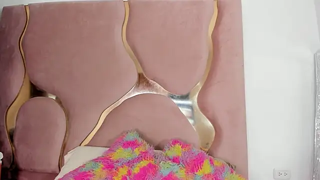 Snapshot of Sofia-candyht chatting on 03.18.26 Sofia-candyht online show from 03.18.26