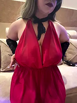 Snapshot of maskinamy chatting on 12.19.25 maskinamy online show from 12.19.25