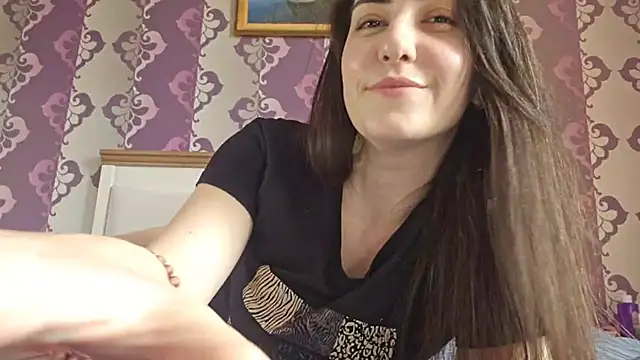 AlejandraDelaney online show from 04.28.26