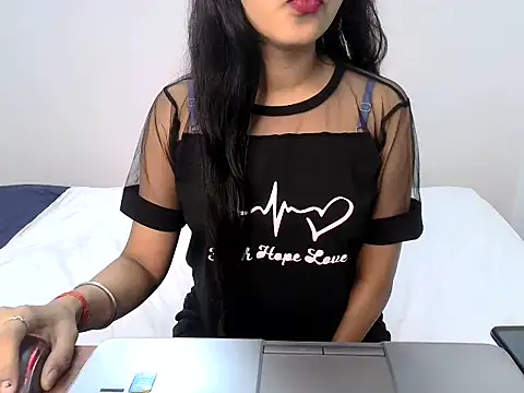Snapshot of MOSAM_ chatting on 12.01.24 MOSAM online show from 12.01.24
