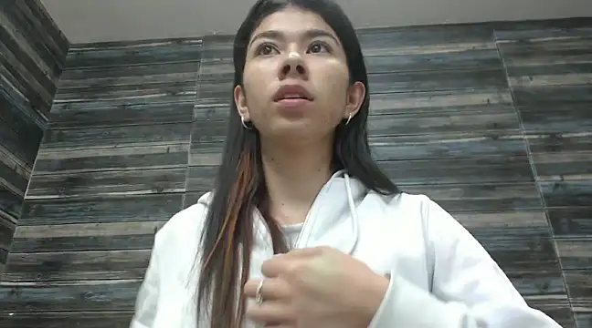 Snapshot of nahomibecker chatting on 02.10.25 nahomibecker online show from 02.10.25