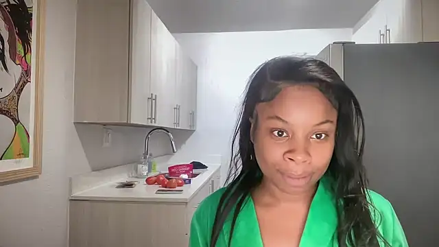 Snapshot of miamiworld chatting on 03.25.26 miamiworld online show from 03.25.26