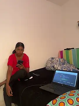 Snapshot of XXXVainillA chatting on 04.13.26 XXXVainillA online show from 04.13.26