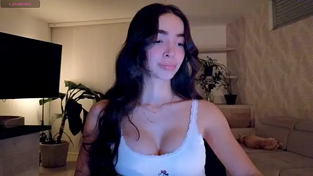 Snapshot of Siny_Moore chatting on 02.24.26 Siny Moore online show from 02.24.26