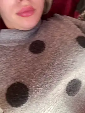 69Laura696 online show from 02.18.25