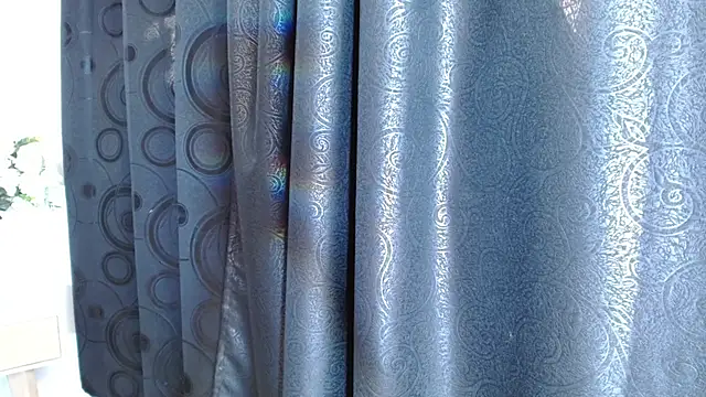 Dubraska1 online show from 10.18.25