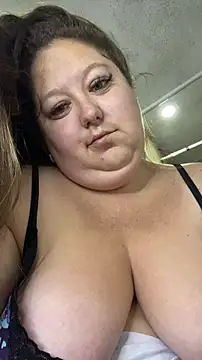 Snapshot of Chloee_ep chatting on 01.15.26 Chloee ep online show from 01.15.26