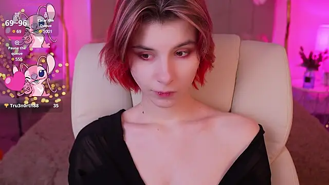 Snapshot of HaylaAmber chatting on 01.09.25 HaylaAmber online show from 01.09.25