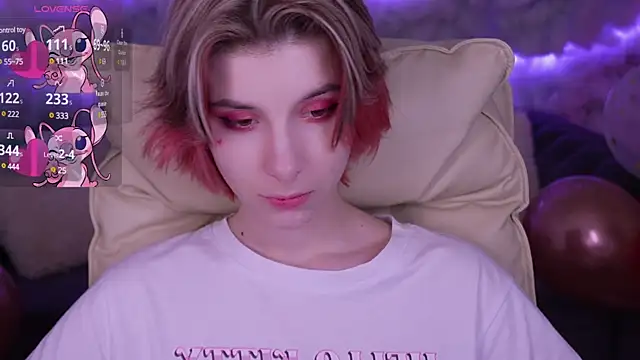 Snapshot of HaylaAmber chatting on 02.15.25 HaylaAmber online show from 02.15.25