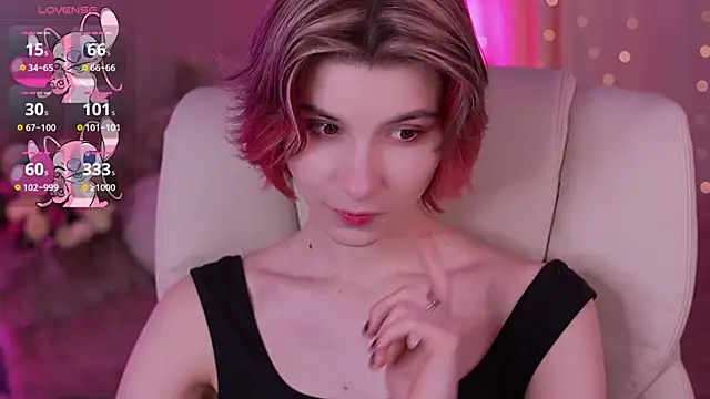 Snapshot of HaylaAmber chatting on 02.28.25 HaylaAmber online show from 02.28.25