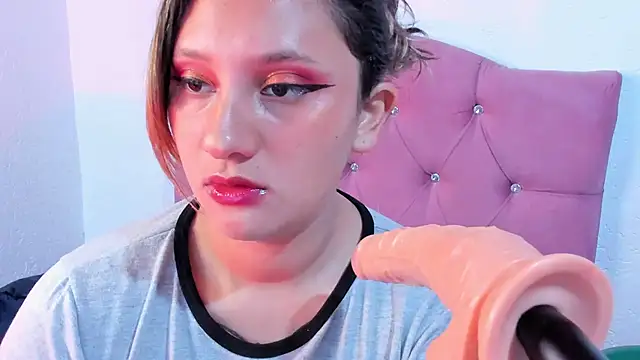 Mila nixon02 online show from 03.15.25