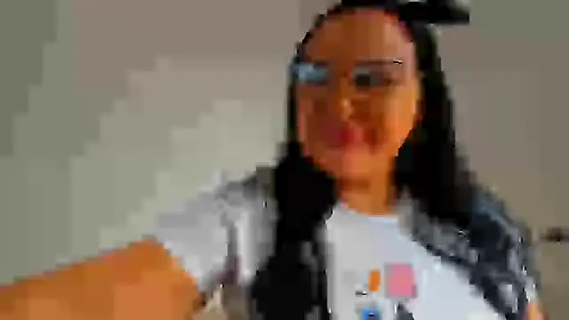 Gia Nahomi online show from 03.08.25