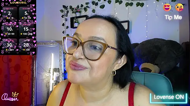 Gia Nahomi online show from 06.14.26