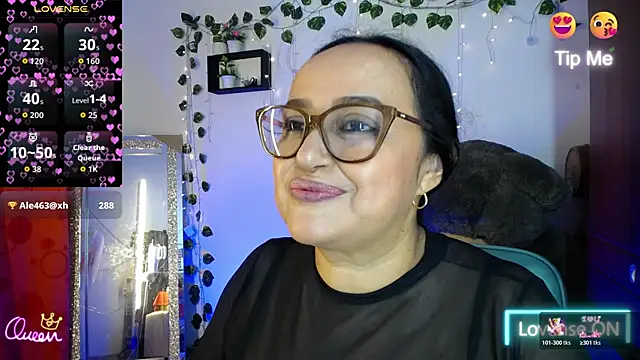 Gia Nahomi online show from 06.17.26
