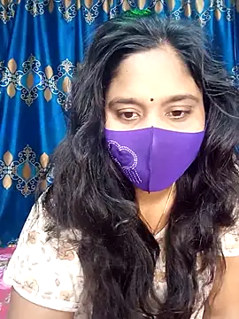 Hot Maleka online show from 03.11.25