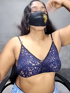 Hot Maleka online show from 09.13.25