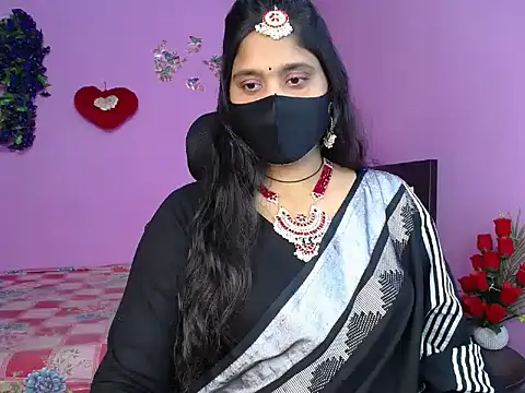 Hot Maleka online show from 05.04.26