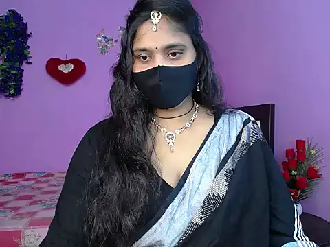 Hot Maleka online show from 05.07.26
