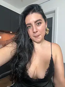 Snapshot of Evelyn___Sweet chatting on 10.08.25 Evelyn   Sweet online show from 10.08.25