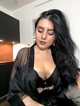 Snapshot of Evelyn___Sweet chatting on 10.10.25 Evelyn   Sweet online show from 10.10.25