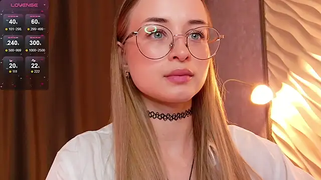 Tiffanyhunt online show from 11.21.25