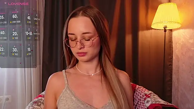 Tiffanyhunt online show from 12.15.25