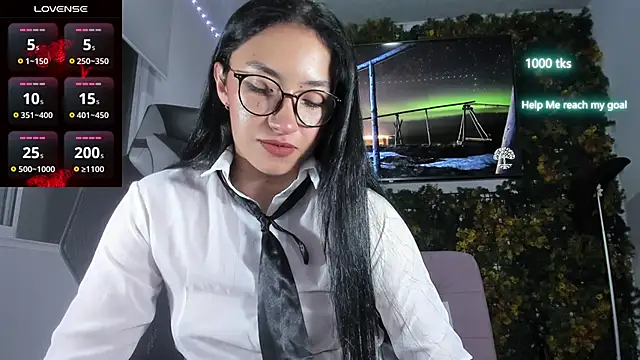 Snapshot of emily_palmeer chatting on 05.29.26 emily palmeer online show from 05.29.26