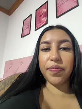 Tamara Roberts1 online show from 02.25.25