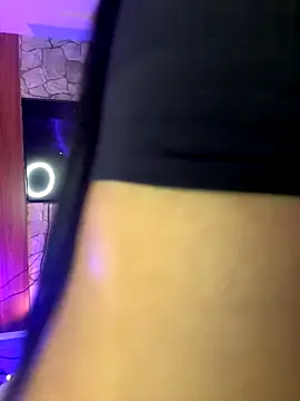 Tamara Roberts1 online show from 12.02.25