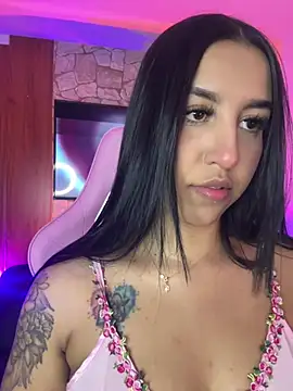 Tamara Roberts1 online show from 02.13.26