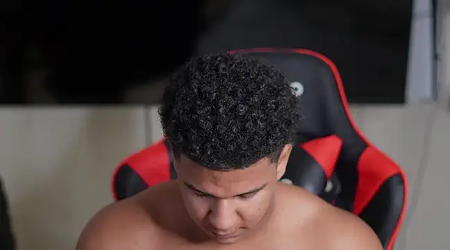 Snapshot of May_Dylan1 chatting on 12.17.24 May Dylan1 online show from 12.17.24