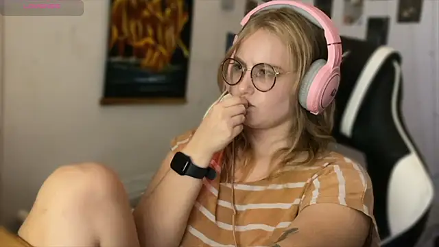 JacyWinslat online show from 09.11.25