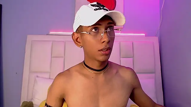 Nick Collins18 online show from 02.06.26