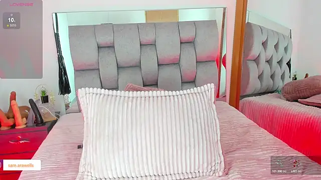 Snapshot of samarawells chatting on 10.31.25 samarawells online show from 10.31.25