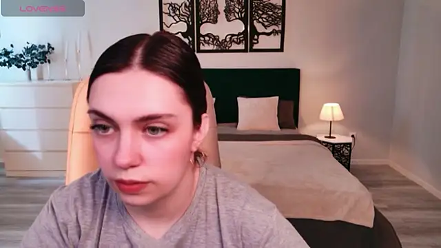 DaniellaLovely online show from 03.28.26