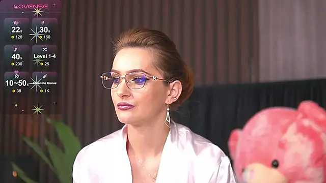 Snapshot of CataleyaKirk chatting on 02.17.25 CataleyaKirk online show from 02.17.25