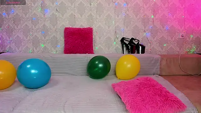 Snapshot of Megan_Black_Moon chatting on 02.09.25 Megan Black Moon online show from 02.09.25