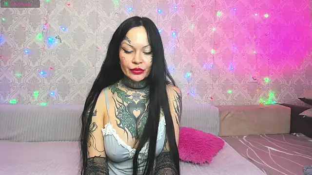 Snapshot of Megan_Black_Moon chatting on 02.13.25 Megan Black Moon online show from 02.13.25