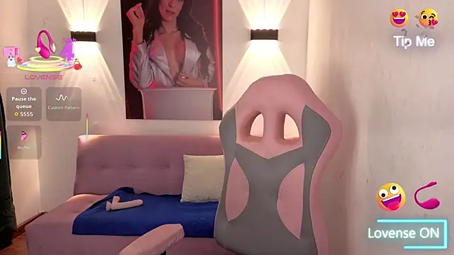 vittorialombardi   online show from 09.10.25