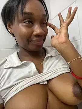 EscorpiLeoncita online show from 02.20.25