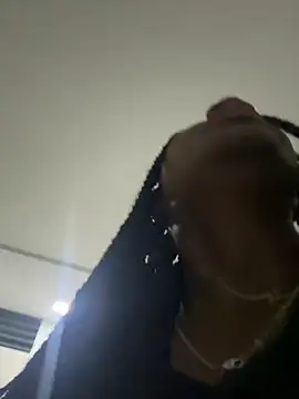 Snapshot of EscorpiLeoncita chatting on 03.01.26 EscorpiLeoncita online show from 03.01.26