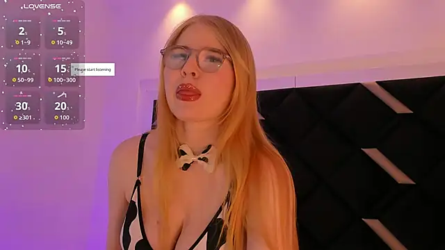 Snapshot of Alexa_Handler chatting on 12.05.25 Alexa Handler online show from 12.05.25