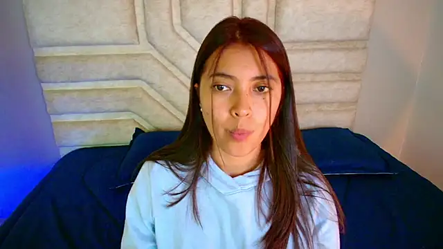 Rebeca Williams  online show from 03.04.25