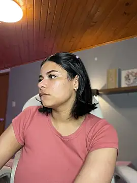 Snapshot of Isabella_boobd chatting on 01.10.25 Isabella boobd online show from 01.10.25