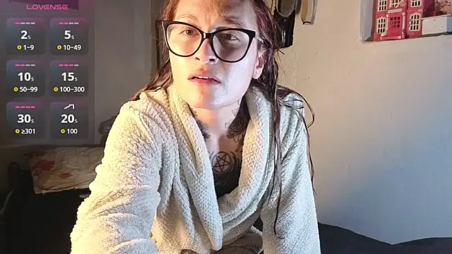 kittenlizz online show from 08.04.26