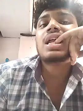 Snapshot of heartless__95 chatting on 02.07.25 heartless 95 online show from 02.07.25