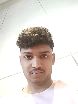 Snapshot of heartless__95 chatting on 02.16.25 heartless 95 online show from 02.16.25