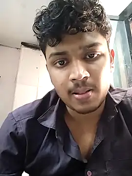 Snapshot of heartless__95 chatting on 03.10.25 heartless 95 online show from 03.10.25