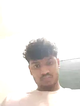 Snapshot of heartless__95 chatting on 03.14.25 heartless 95 online show from 03.14.25